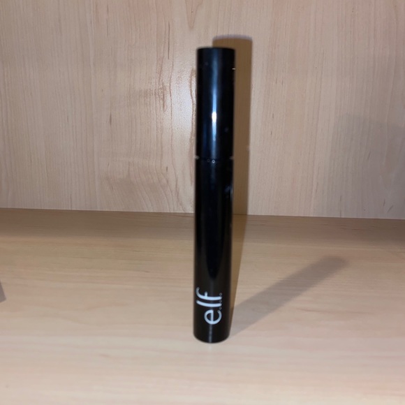 ELF mascara - Picture 1 of 2